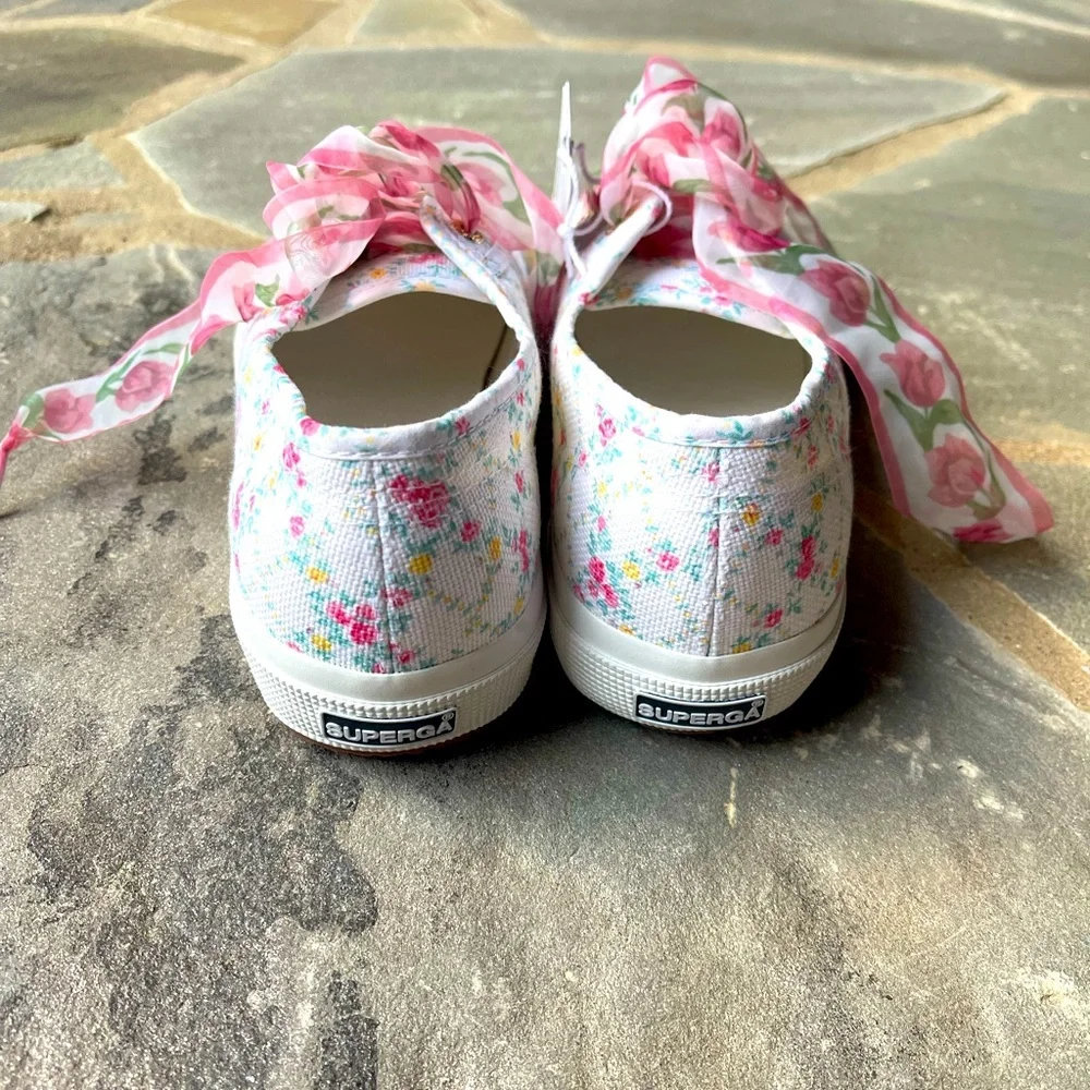 Anthropologie-Superga 2750 Fancot Lace up Round toe Floral Sneaker GREEN LEAF